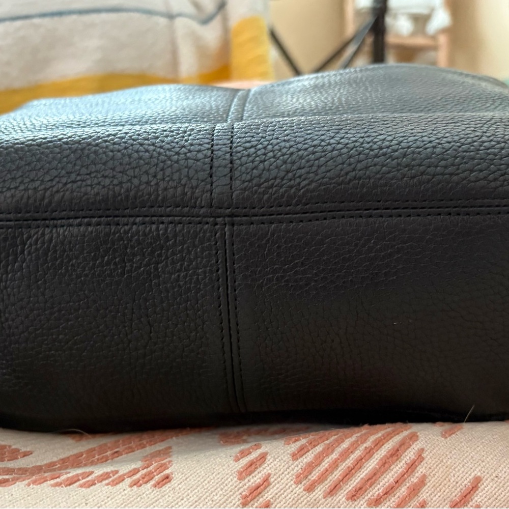 💰CLEARING MY CLOSET SALE💰 Brighton Barbados Zip Top Leather Hobo - Picture 5 of 9
